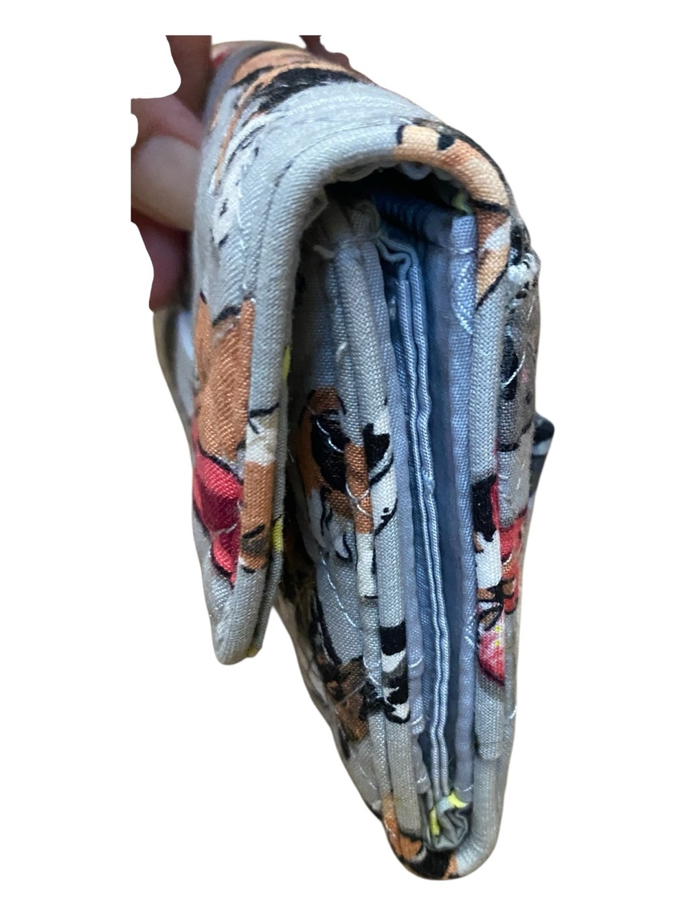 Vera Bradley Quilted Dog Print Best In Show RFID Folding Wallet Retired Dog Love - Picture 2 of 7